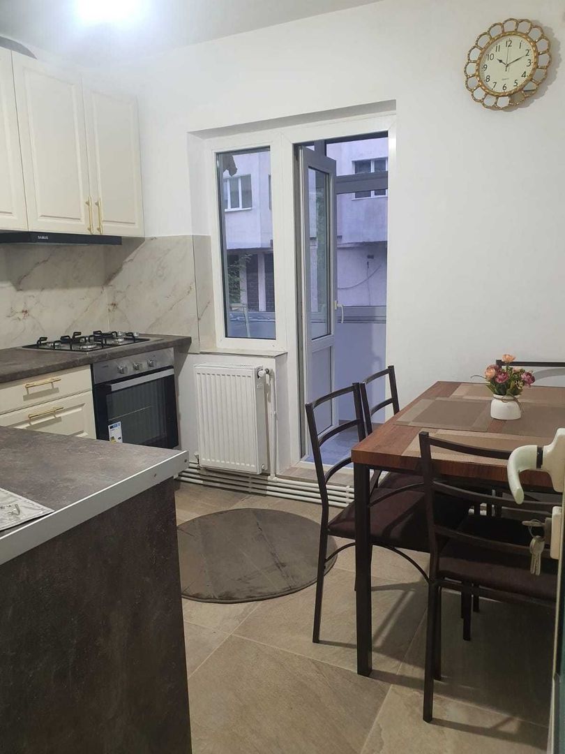 Apartament 3 camere, dec.-80mp-et2/4-500euro -Nicolina- Selgros - Poză 3