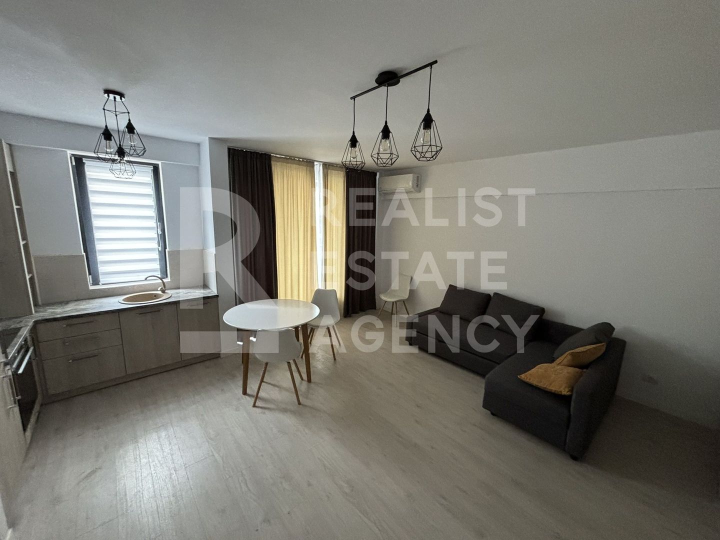 Vânzare, garsonieră, Residence5 Pipera, București - Poză 1