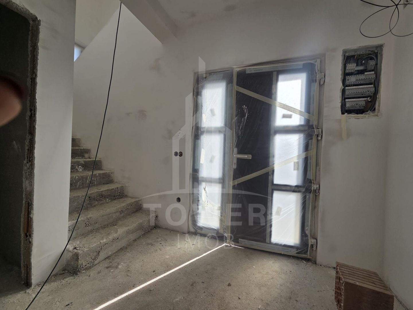 Vânzare  casă modernă, nouă, situată în centrul comunei Cristian, județul Sibiu - Poză 8