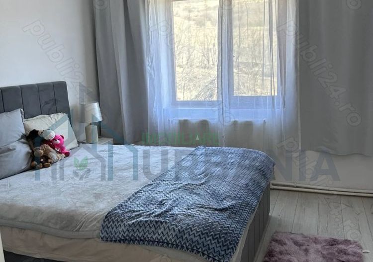 Casă modernă și spațioasă, gata de mutat 6400 mp teren, terase și garaj 399.000 - Poză 5