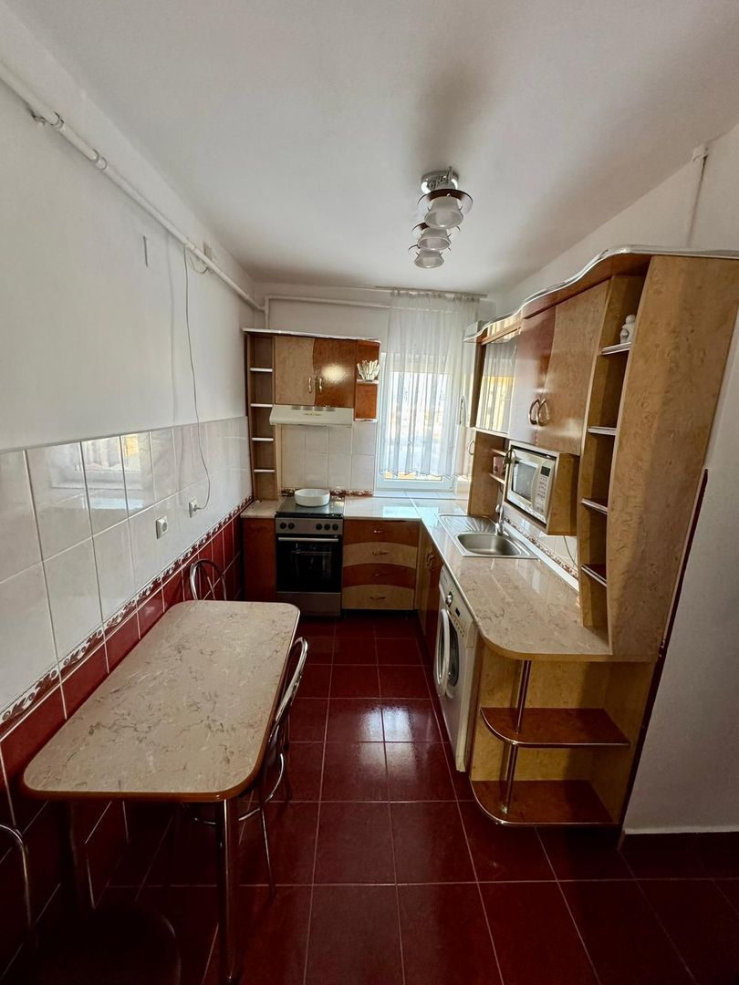 Apartament cu 2 camere de inchiriat in zona Cetate Alba Iulia - Poză 5