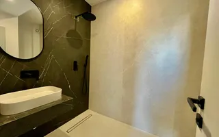 Penthouse cu 3 camere LA CHEIE, cu terase de 200mpu, zona Calea Surii Mici - Poză 13