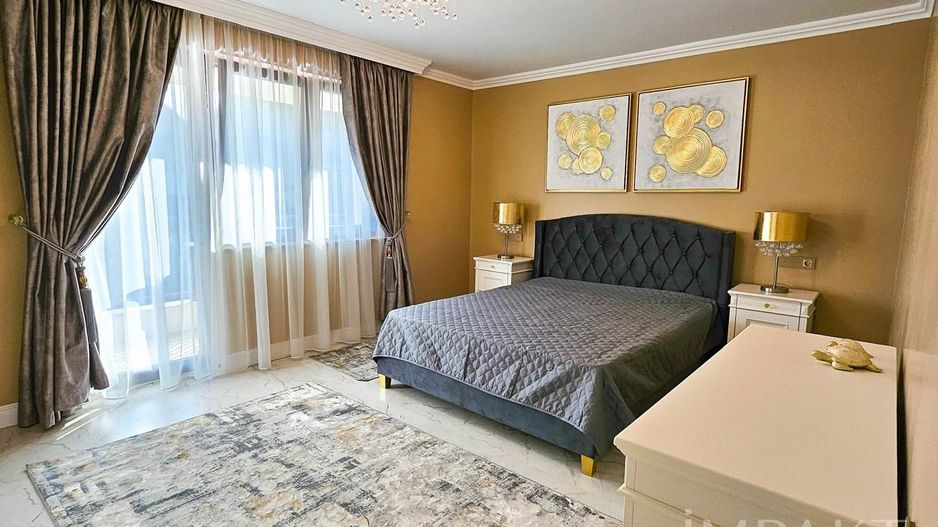 Casa de lux cu piscina, 5 camere, Borhanci – inchiriere - Poză 29