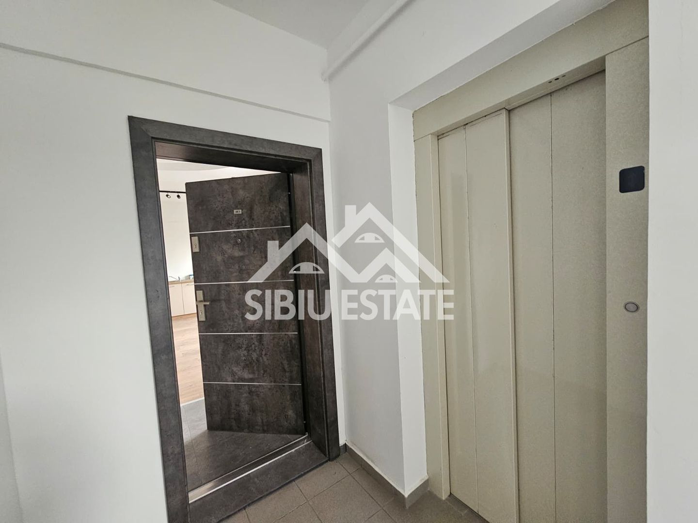 Spatiu birou de inchiriat Sibiu central - Poză 12