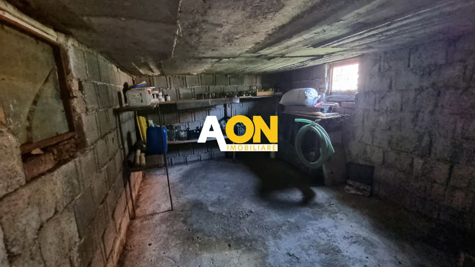 De vanzare casa 4 camere, 2150mp teren, Oarda de Sus - Poză 14