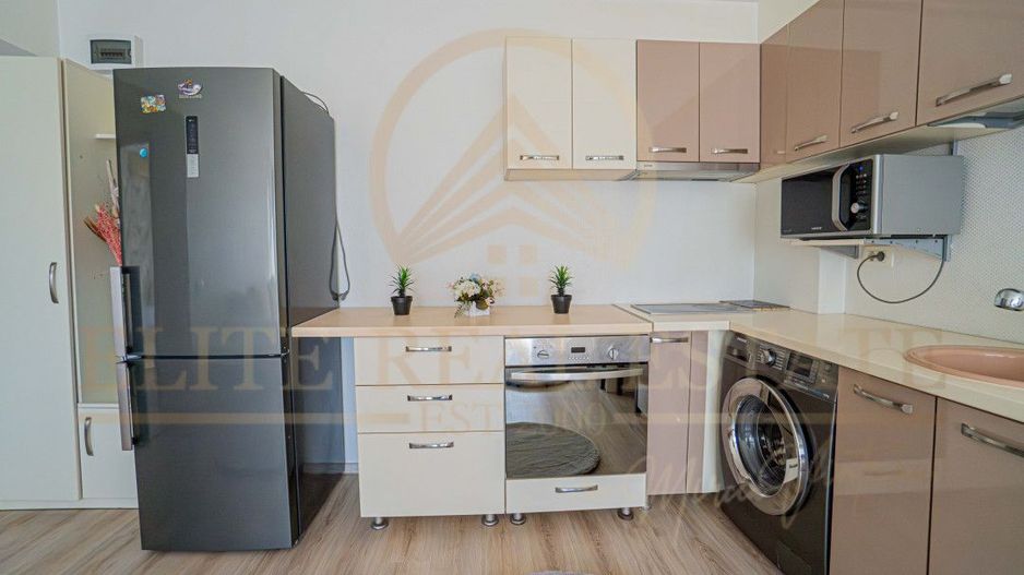 Apartament 2 camere – Mamaia, zona de intrare – Piscină - Poză 10