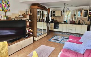 Casa de vacanta la liziera padurii cu vedere libera catre muntii Bucegi - Poză 7