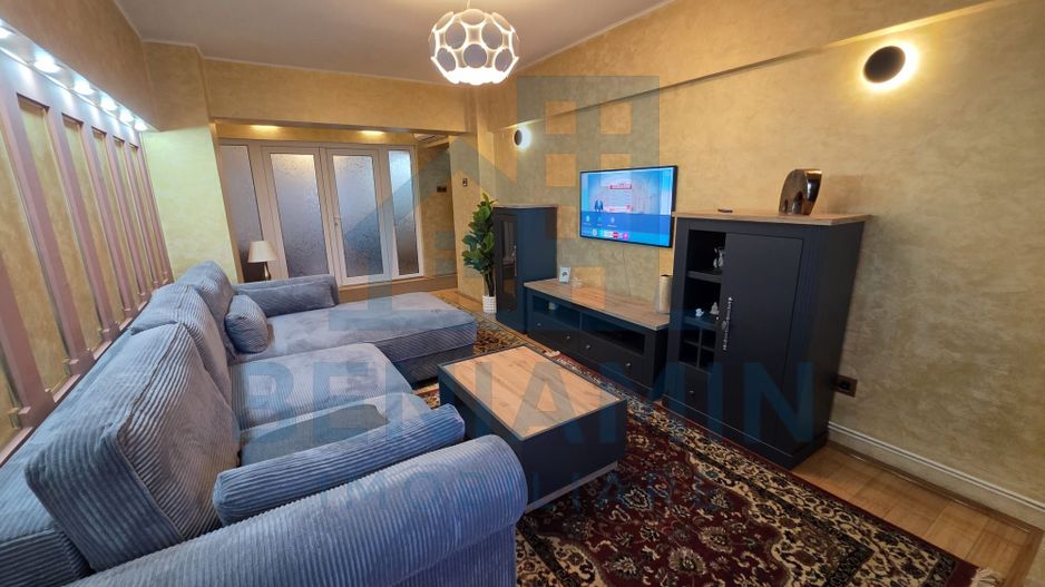 4 camere - etaj 1 - 94mp -mobilat-utilat- centrala - parcare - Teatru - Poză 1