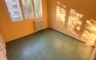 Apartament 3 camere decomandat + boxă – Drumul Taberei – necesită renovare - Poză 7