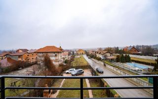 Pensiune cu 12 camere in Baile 1 Mai - Poză 12