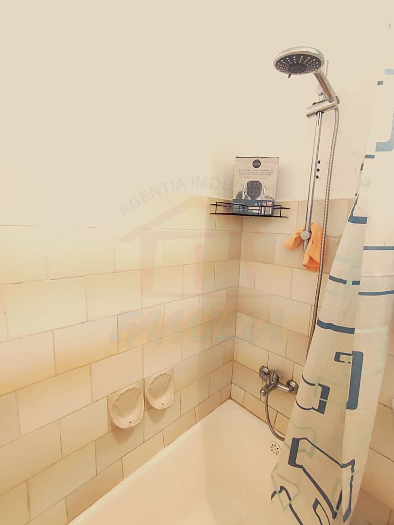 250 Euro/luna, Inchiriere apartament doua camere , Micro19 - Poză 7