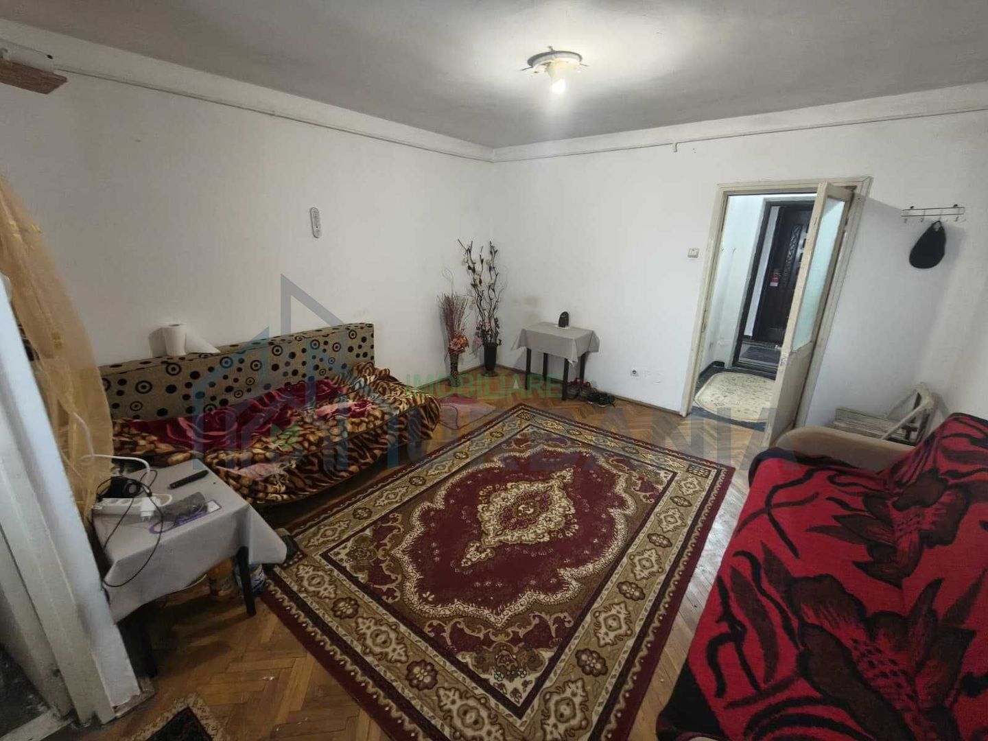 Garsonieră de vânzare în cartierul Tătărași, Iași - Poză 1