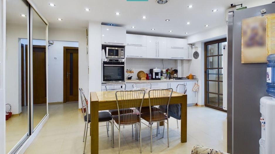 Apartament 3 camere, etajul 1, zona Alfa - Poză 1