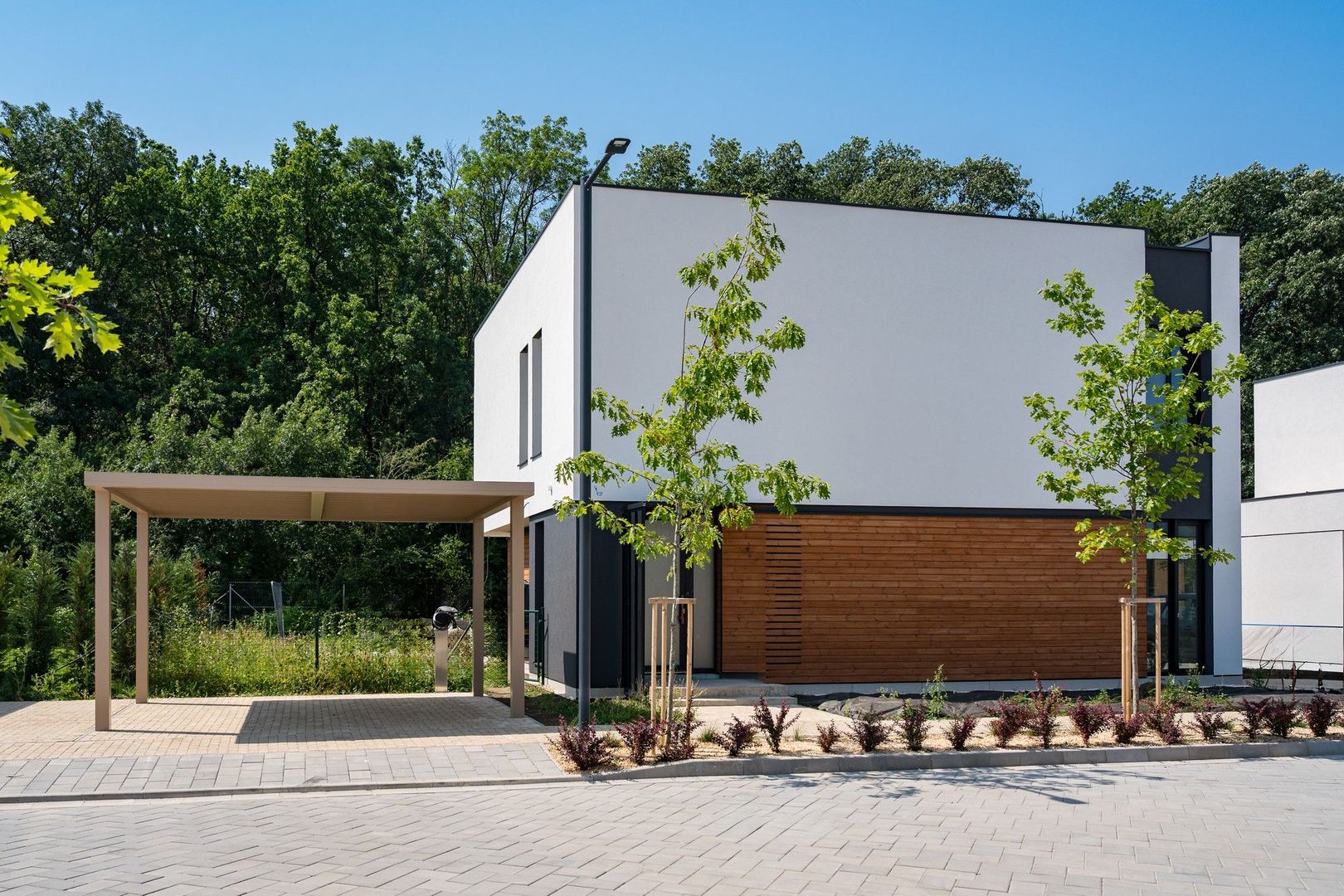 Vila tip Type C mobilata complet in Amber Forest-prima inchiririere - Poză 2