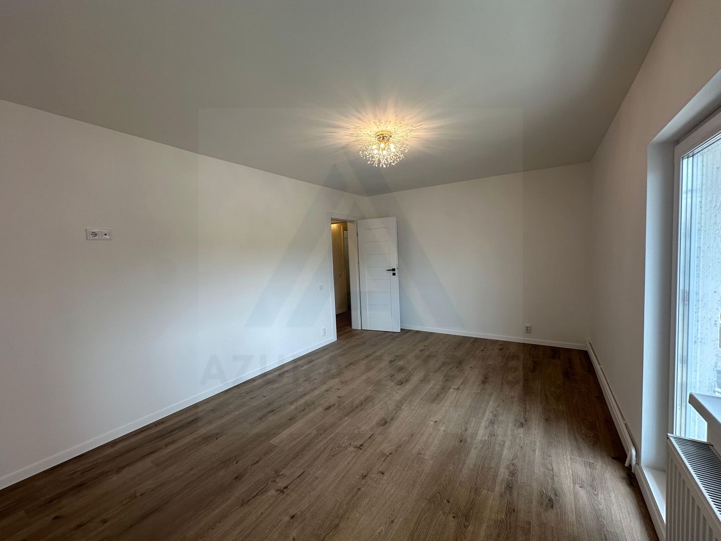 Apartament 3 camere 64 mp utili 2 bai etaj 1 complet renovat Strand - Poză 13