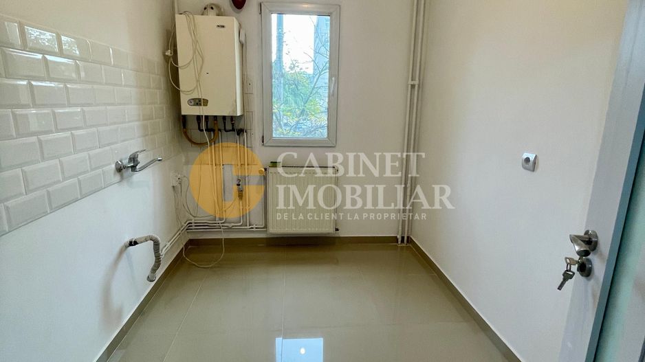 Apartament cu 2 camere - Etaj 1 - Bloc Fara Risc - Zona Primaveri - Poză 5