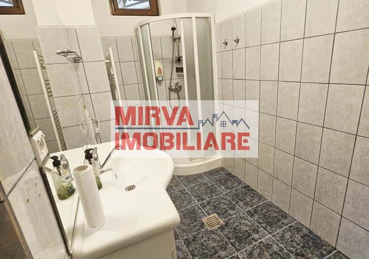 Casă 3 camere de închiriat, zona Centrală–ideală pentru salon/birouri - Poză 12