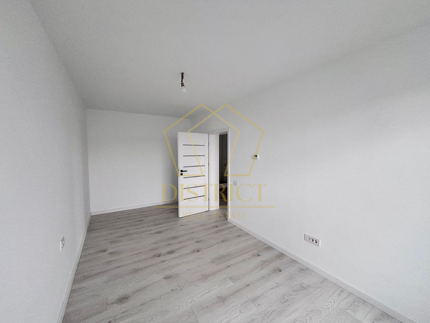 Apartament cu 3 camere si terasa de 61 mp | Torontalului - Poză 7