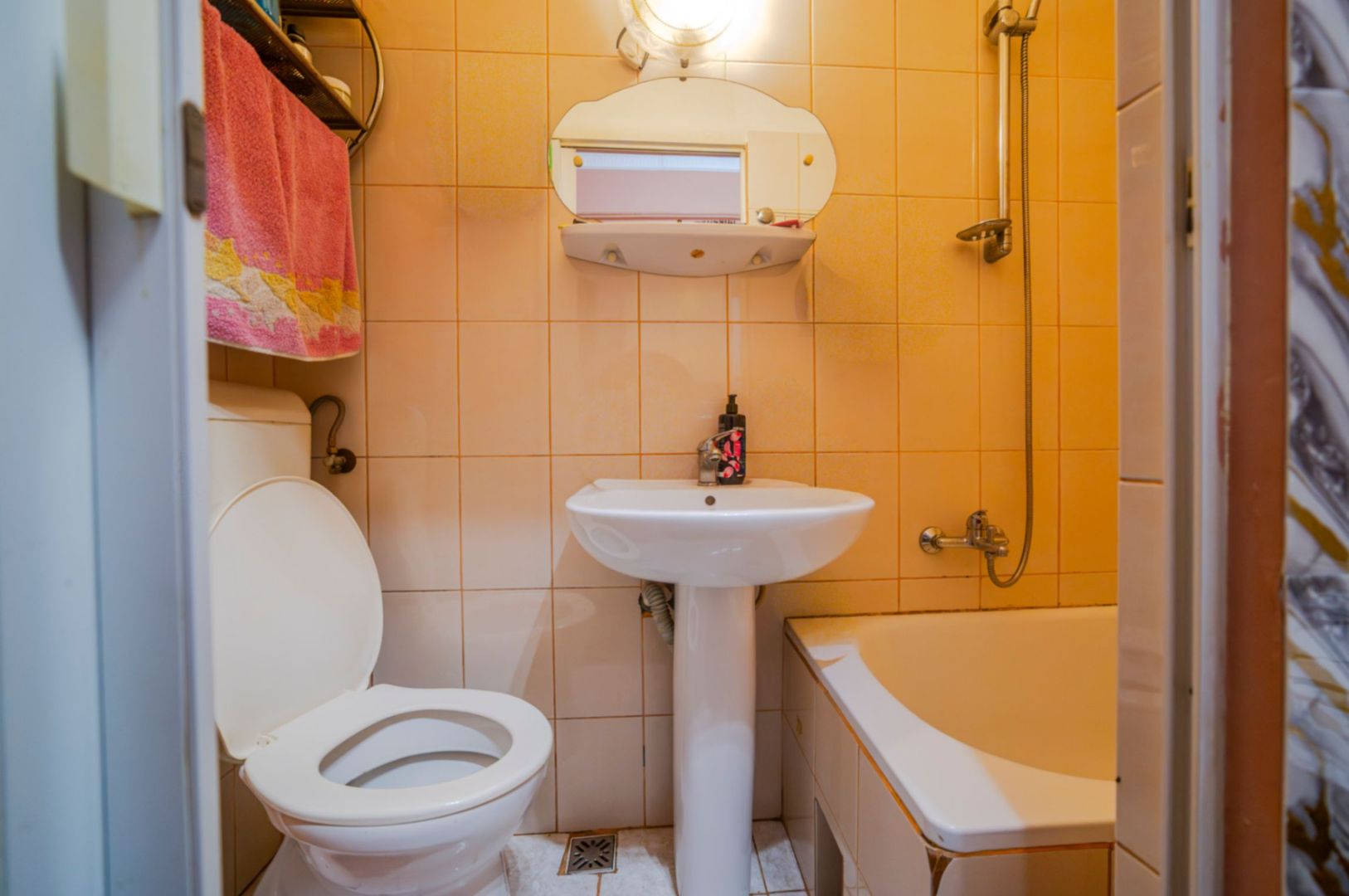 Apartament 3 Camere La Casa | Curte | Pod + Beci Mare | COMISION 0% - Poză 23