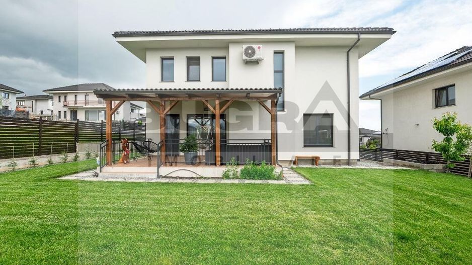 Casa individuala, finisaje premium, teren 440mp, Dezmir - Poză 1