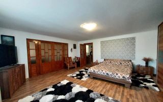 Vila Impresionanta în Deva–Construcție Solida 3 garaje inclus elevator - Poză 5