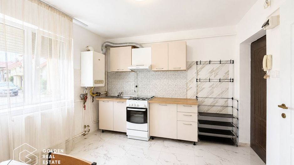 Apartament o camera, parter, renovat si gata de mutare, Str Hunedoarei - Poză 4