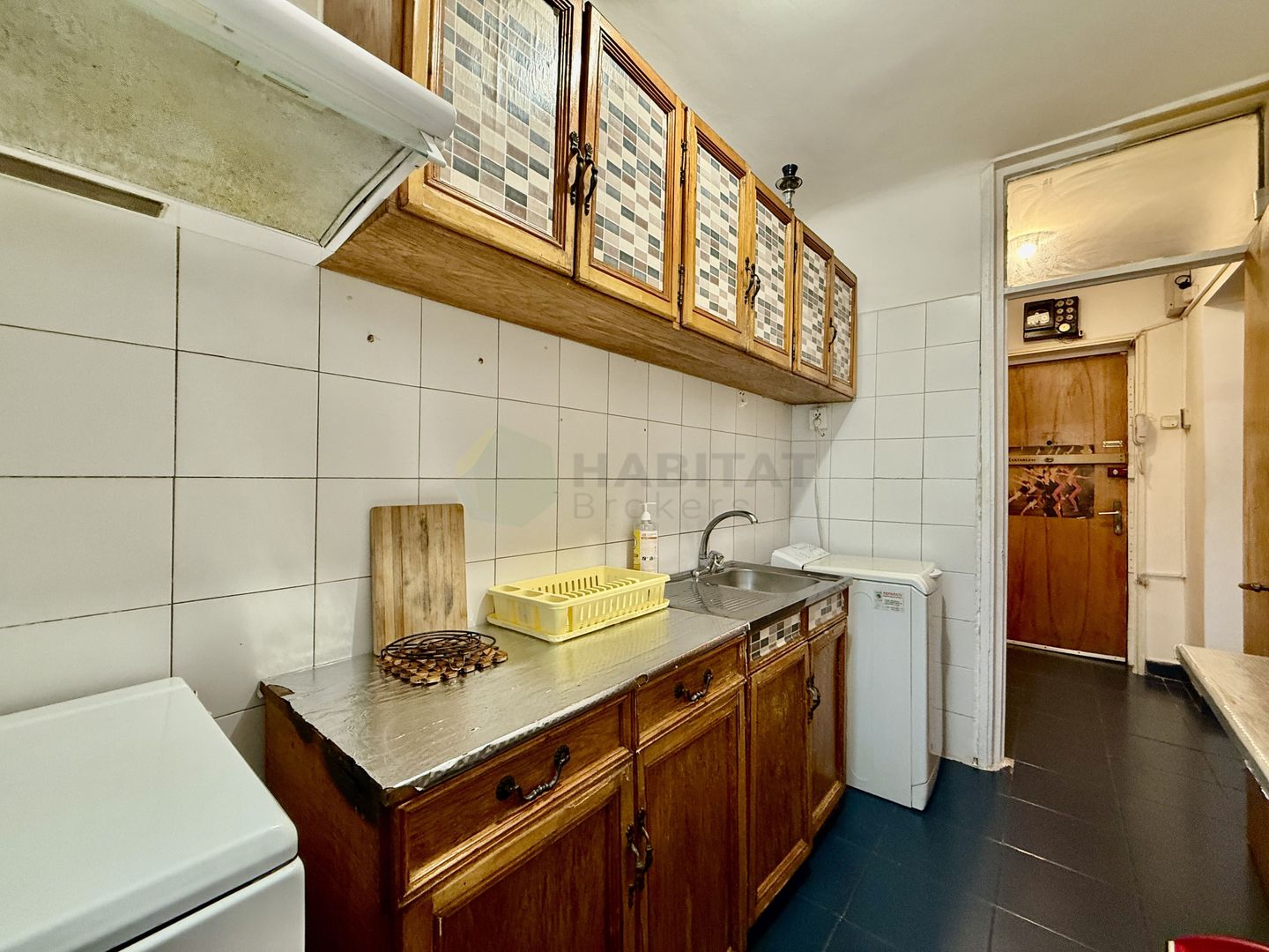 Decomandata, bloc 1982, aproape de metrou - Poză 11