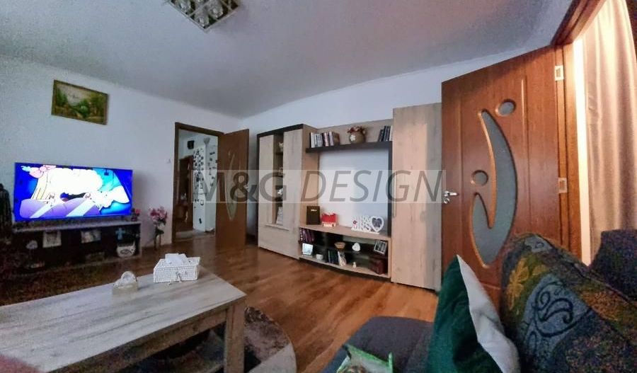 Apartament 2 camere Soarelui - Poză 1