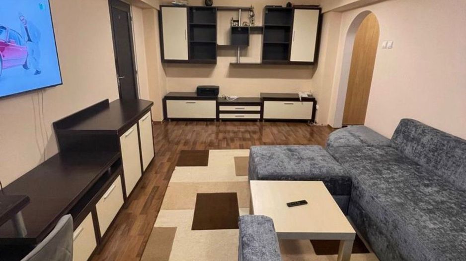 AP. 2 CAMERE 1 DECEMBRIE,  BUCATARIE INCHISA, LOC DE PARCARE, MOBILAT - Poză 2