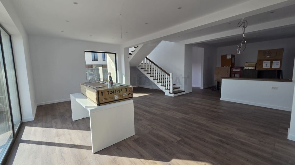 Casă modernă de vânzare în Tunari – construcție 2025, gata de mutare! - Poză 4