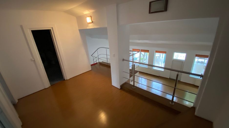 Vilă zona Liviu Rebreanu - Poză 38