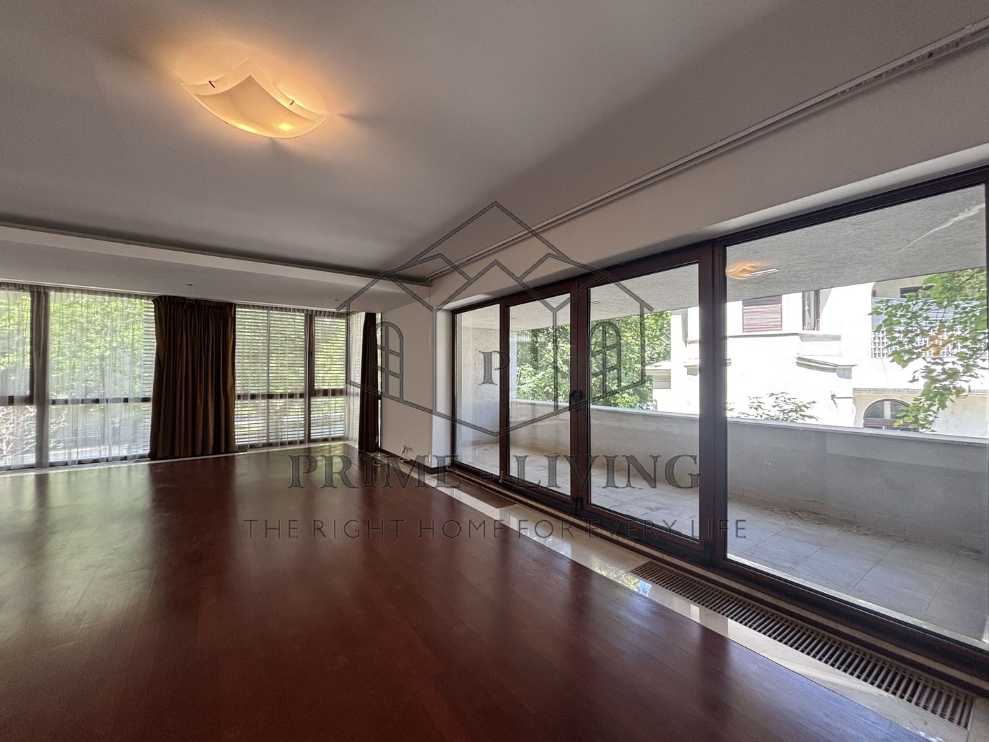 APARTAMENT DE LUX CU 4 CAMERE IN DOROBANTI CAPITALE - Poză 1