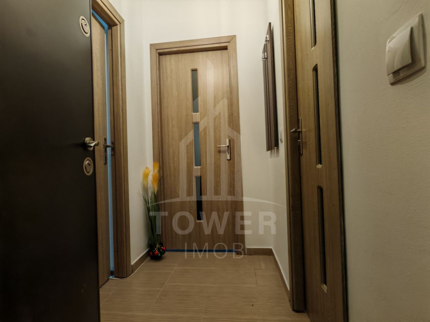 Tower Imob propune spre vânzare un apartament cu o cameră in Turnisor. - Poză 5