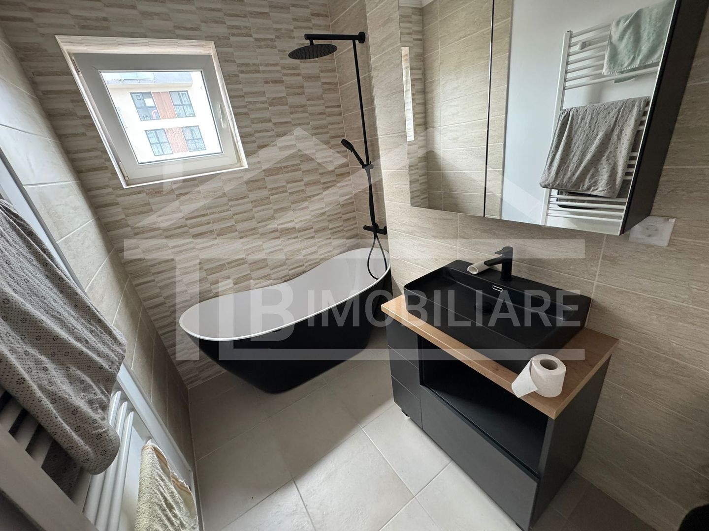 Apartament cu 3 camere, 80mp, parcare, boxa, Zona Maurer - Poză 9