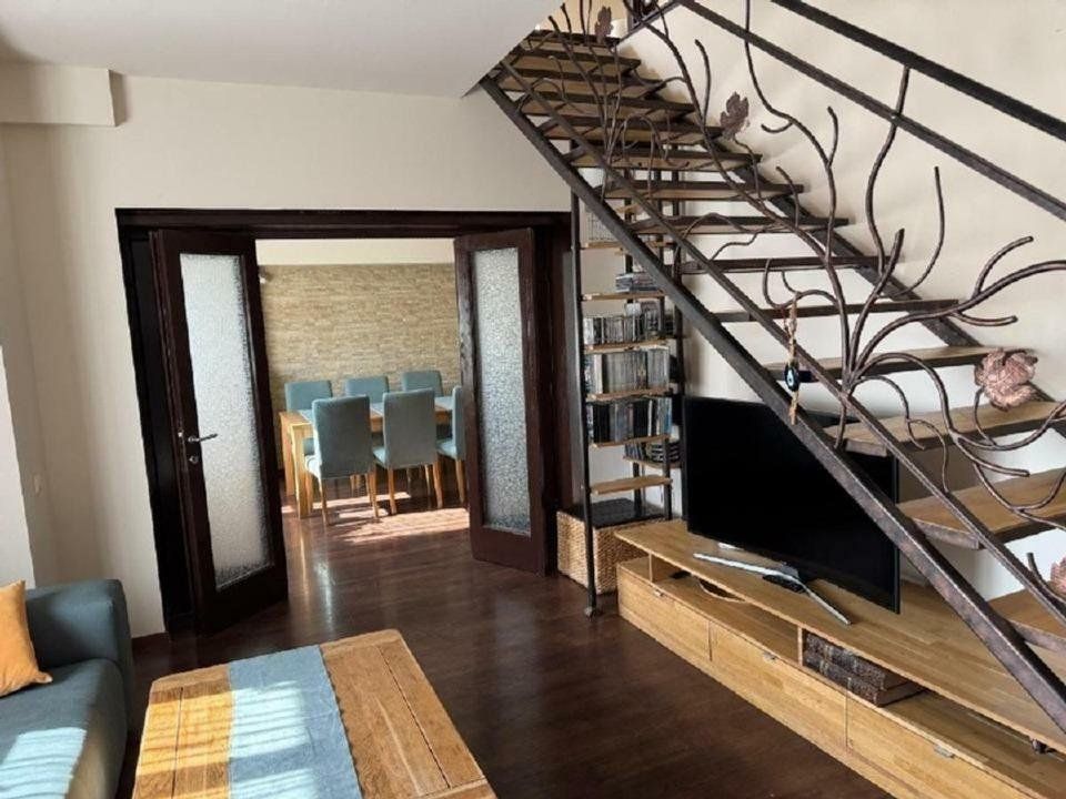 duplex in vila , Tineretului , Sincai - Poză 1