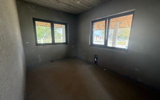 Casă semifinisată în Horodnic de Sus | 203 mp | Teren 1.000 Mp - Poză 5