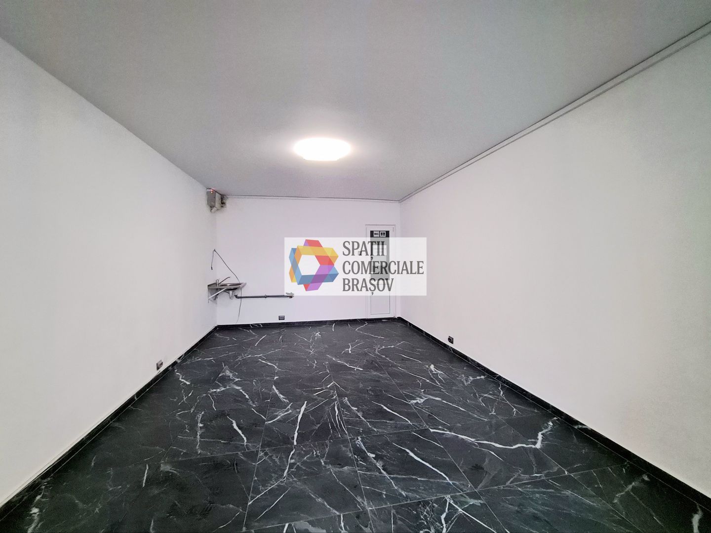 Spatiu comercial de închiriat Brasov - 26 mp  # spatii-comerciale-brasov.ro - Poză 1
