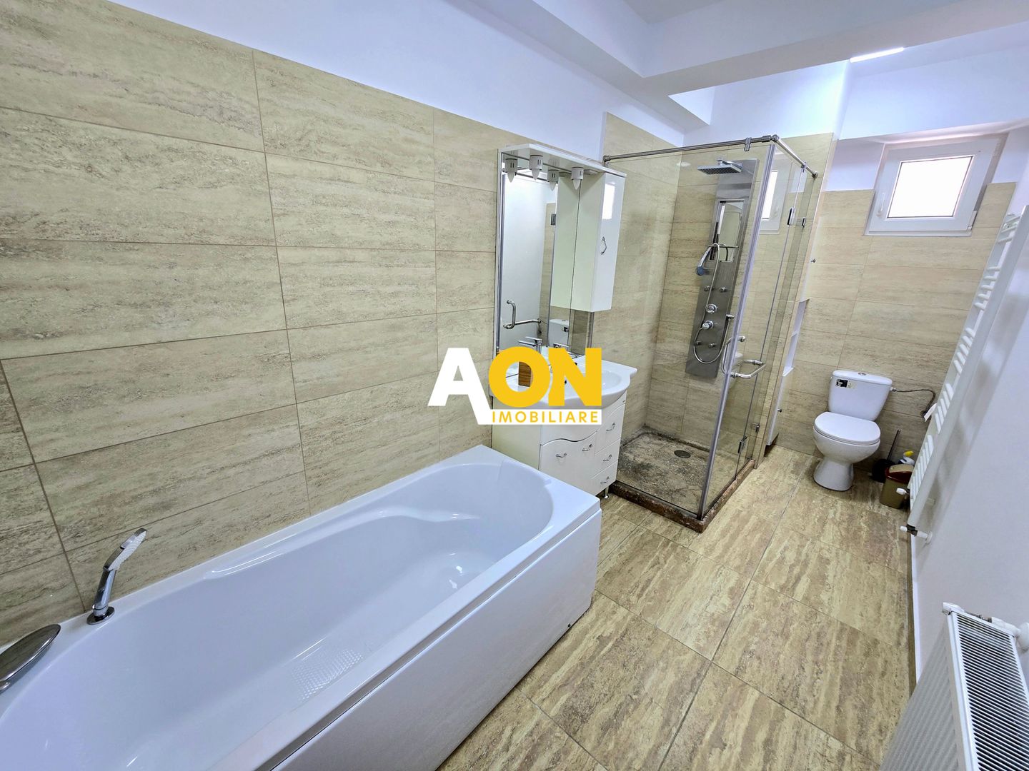 Apartament cu 3 Camere, Complet Mobilat, Bloc Nou, Zona Centru - Poză 11