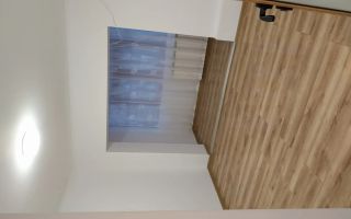 apartament 4 camere - Poză 1