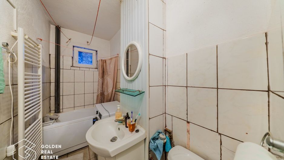 Apartament  4 camere, etaj 1, zona Vlaicu, centrală proprie, loc de parcare - Poză 11