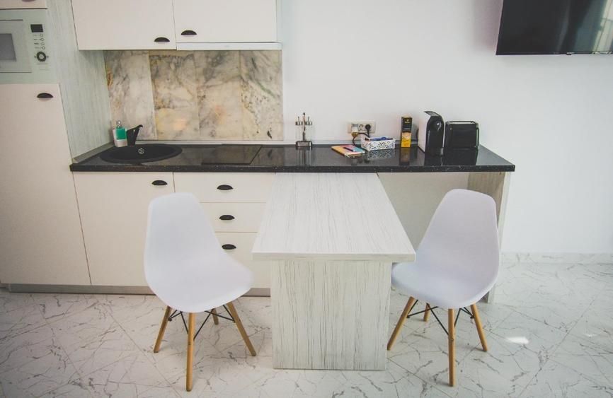 Studiou în prima linie la mare, cu vedere directă la mare - Poză 6