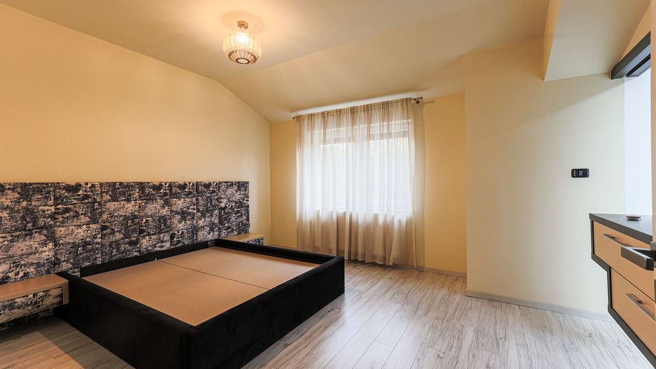 Casă de vânzare în Subcetate Arad - Poză 8