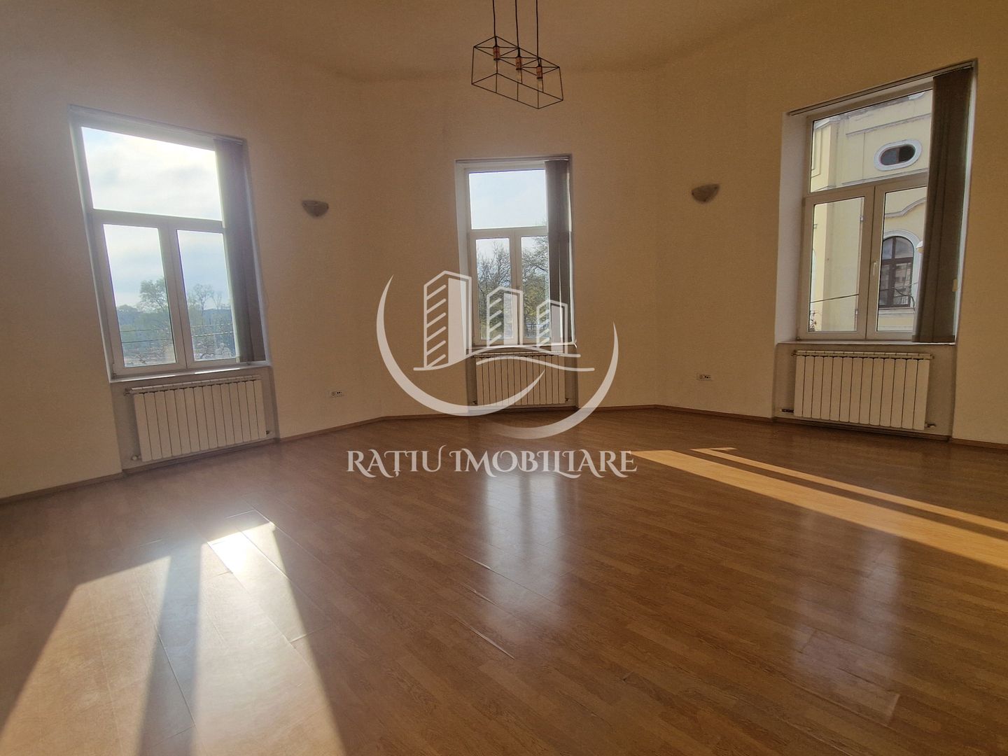 Apartament cu 2 camere | 99 mp utili | Facultatea de medicina | Oradea. - Poză 5