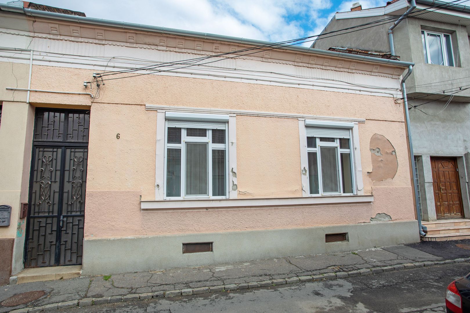 Vilă, singur în curte, central, Oradea 128 mp. 800  E/lună. Comision 0 - Poză 21