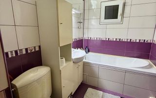 Apartament cu 4 camere, garaj și boxă în zona centrală Florești. - Poză 6