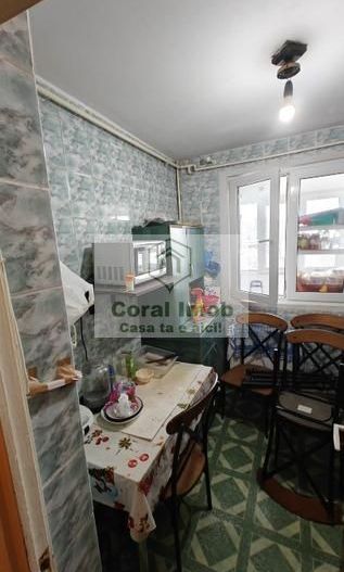 Vand apartament zona linistita - Poză 8