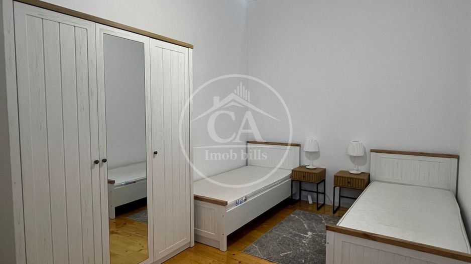 Apartament de închiriat cu 3 camere în zona ultracentrală, Oradea - Poză 1