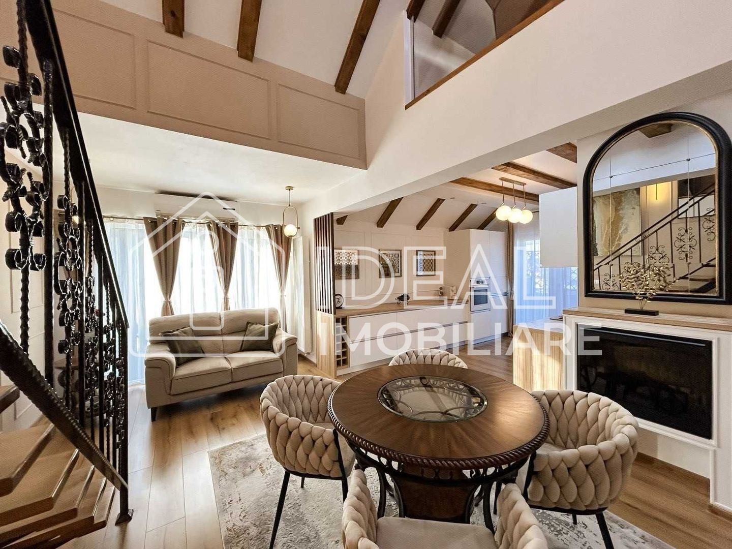 Penthouse Exclusiv pe Două Niveluri, 120 mp Utili și Terasă de 22 mp - Poză 1