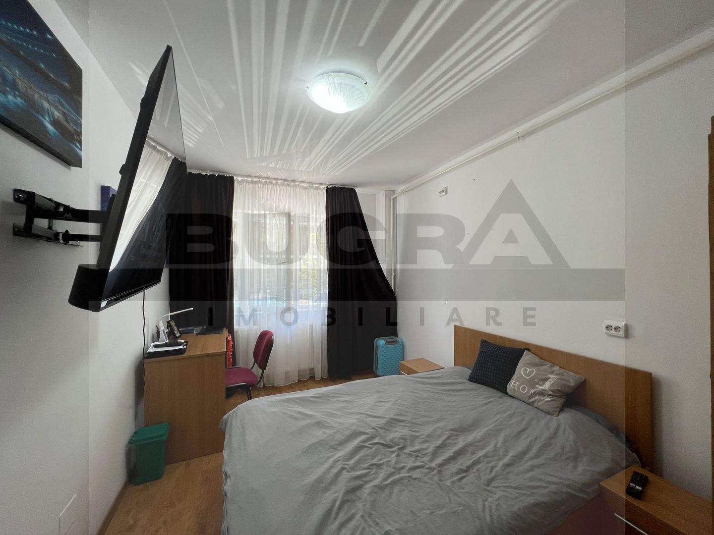 Apartament 3 camere, 91mp, parcare, parcare, zona strazii Edgar Quinet - Poză 1