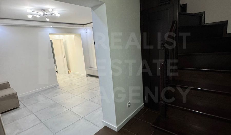 Chirie, casă, 3 camere, strada Alexei Şciusev, Centru - Poză 8